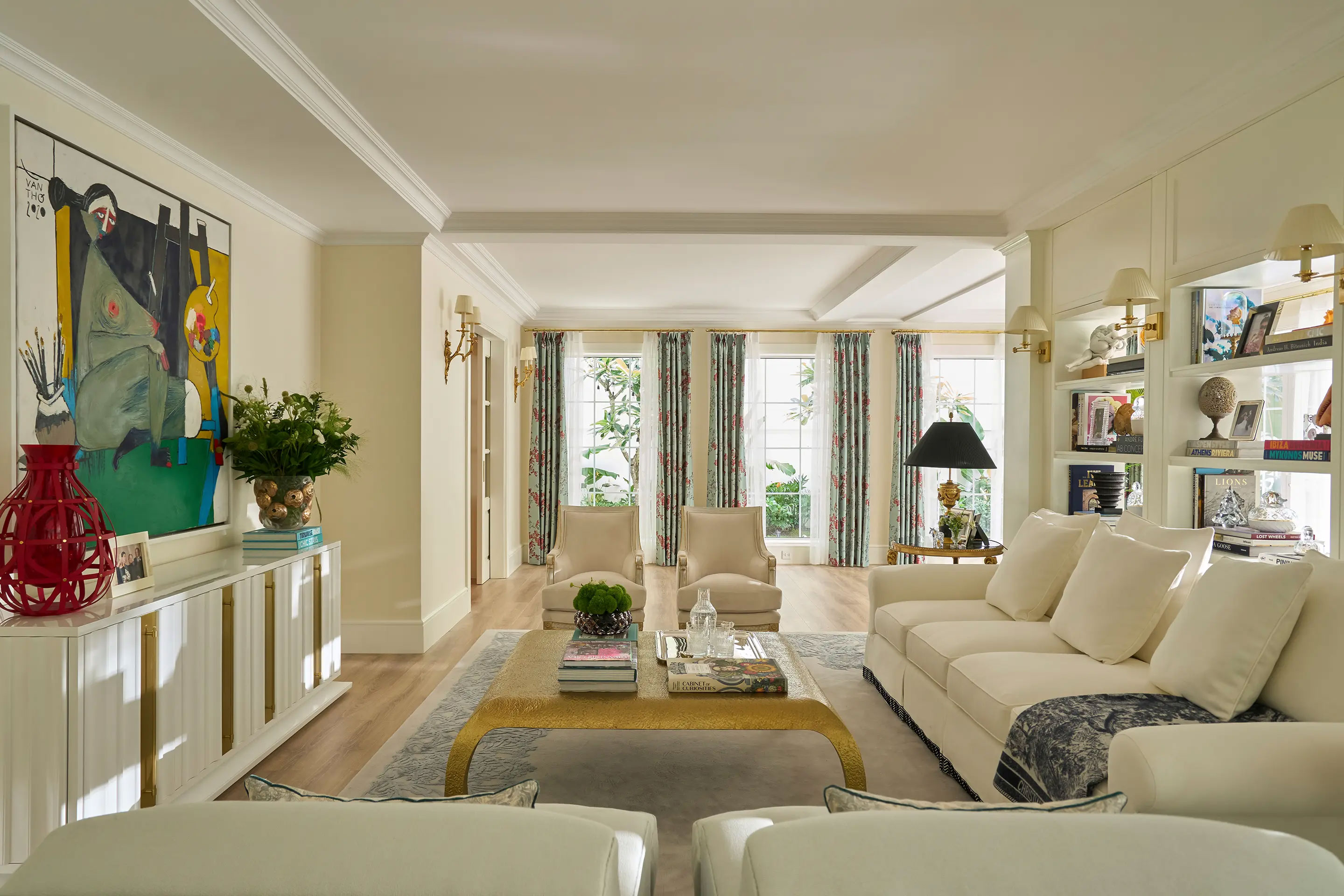 THE HAMPTONS HOUSE